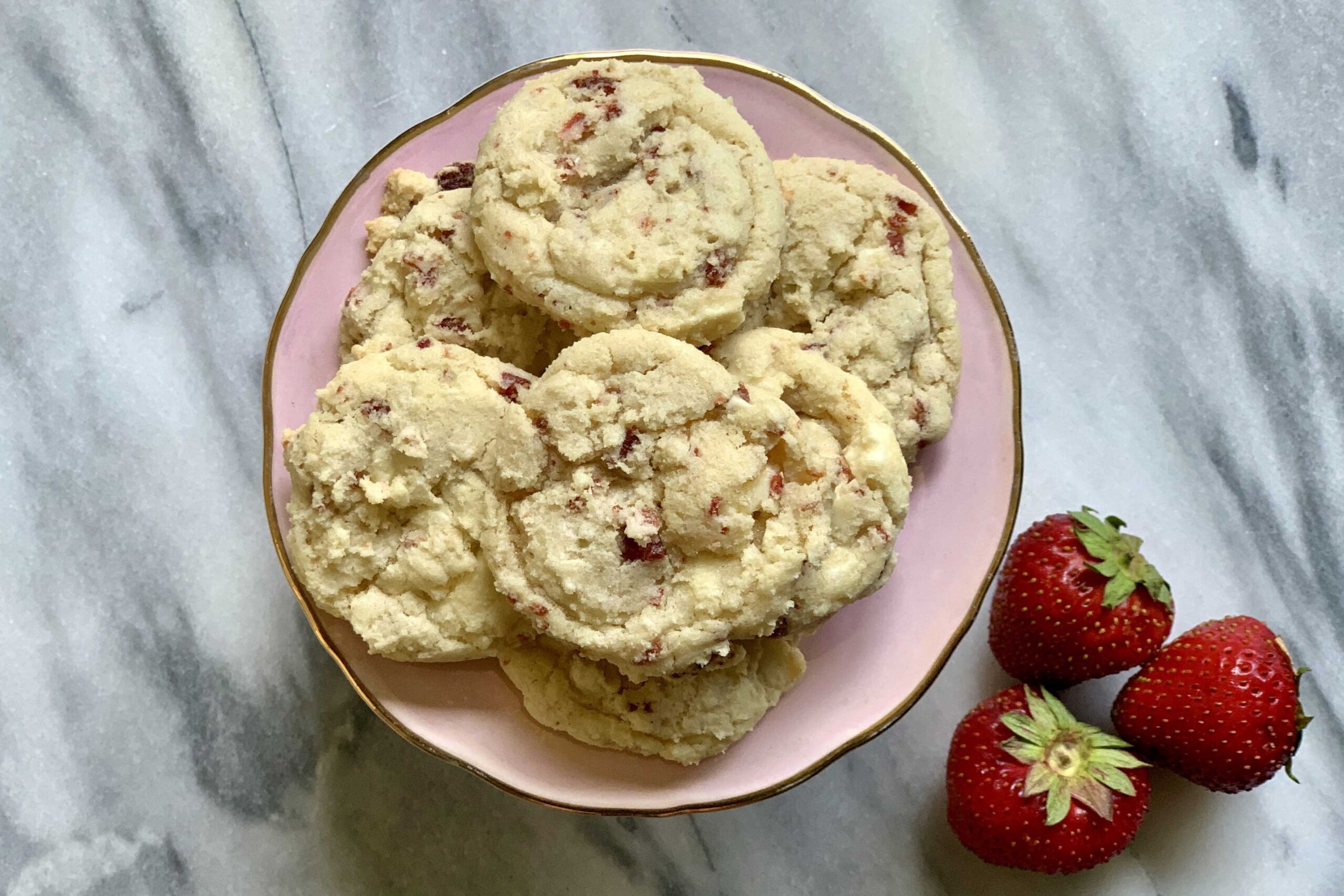 Strawberries and Cream Cookies